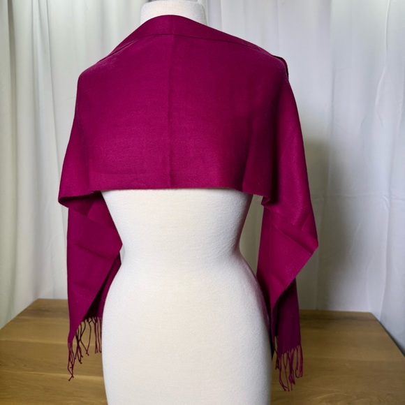 Amicale 100% silk scarf magenta, berry pink, fuscia with fringe detail - EUC - Picture 4 of 11